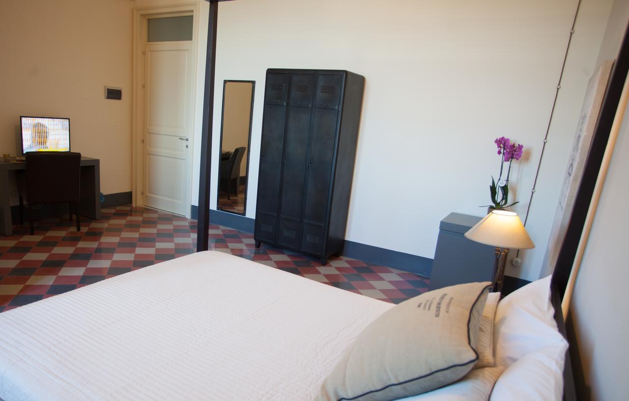 Le Stanze Del Capotreno Bed & Breakfast Bagheria Bagian luar foto