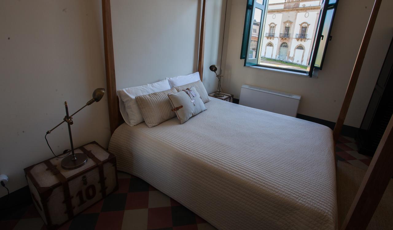 Le Stanze Del Capotreno Bed & Breakfast Bagheria Bagian luar foto