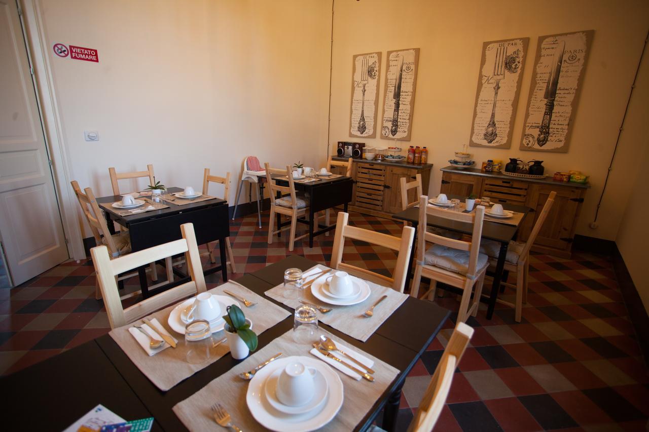 Le Stanze Del Capotreno Bed & Breakfast Bagheria Bagian luar foto