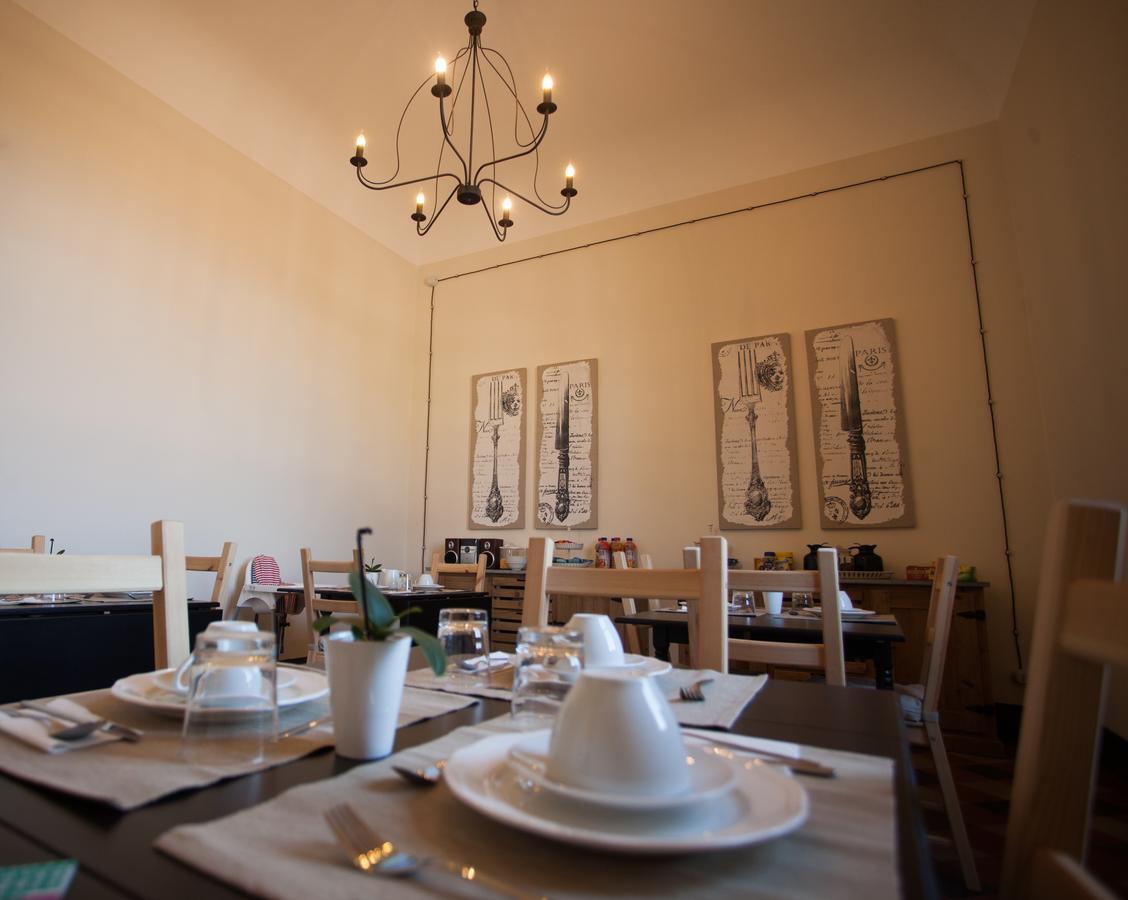 Le Stanze Del Capotreno Bed & Breakfast Bagheria Bagian luar foto