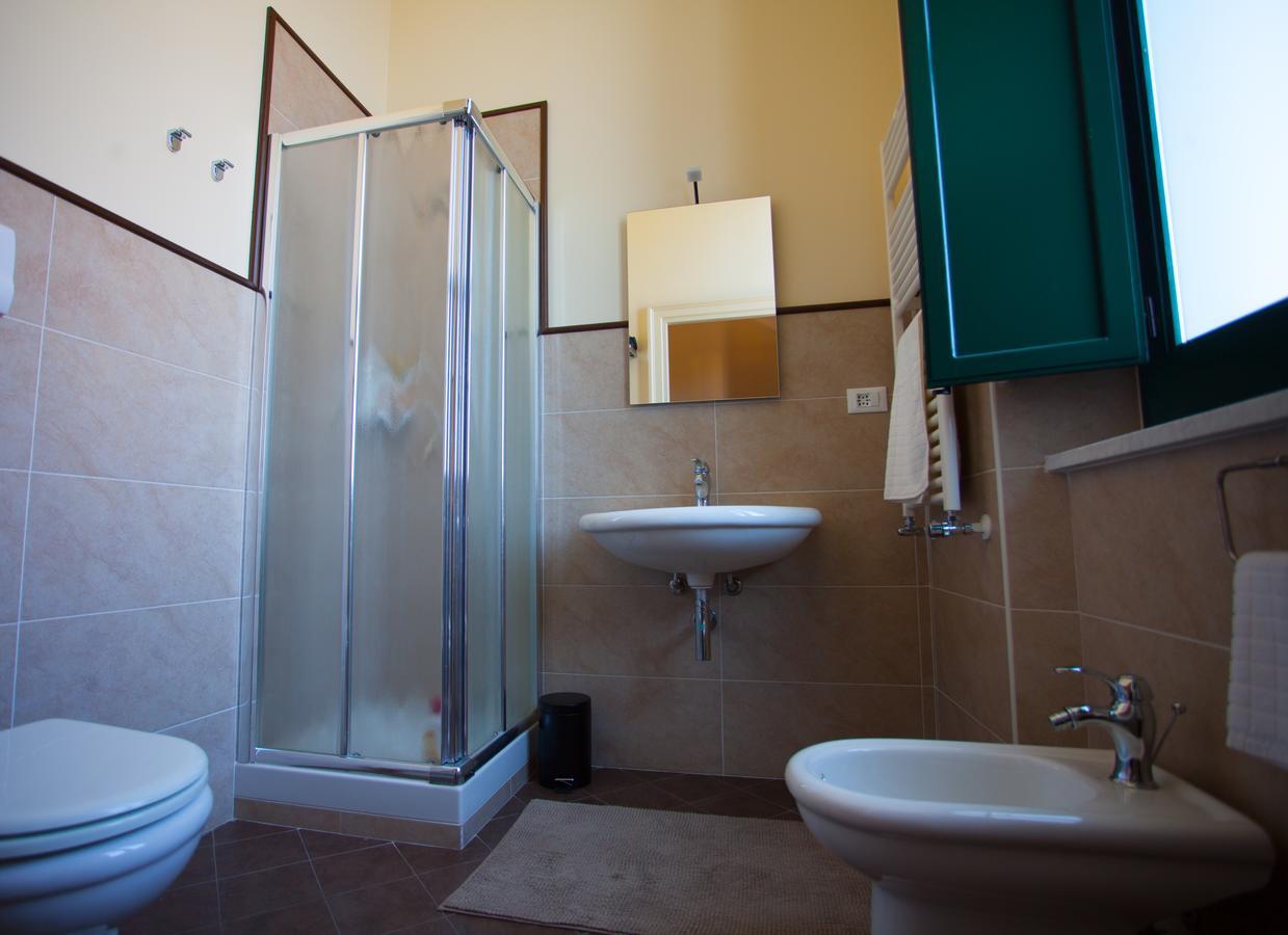 Le Stanze Del Capotreno Bed & Breakfast Bagheria Bagian luar foto