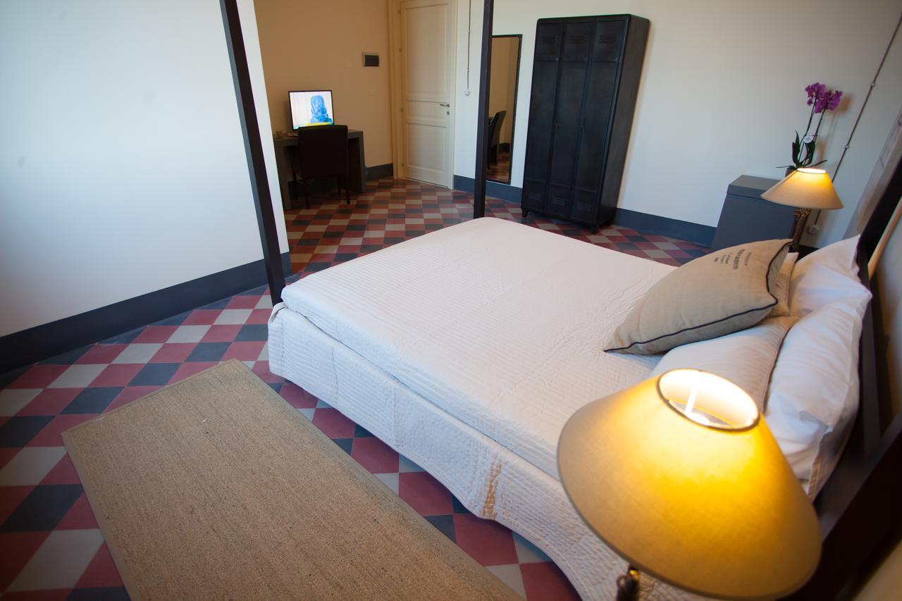 Le Stanze Del Capotreno Bed & Breakfast Bagheria Bagian luar foto