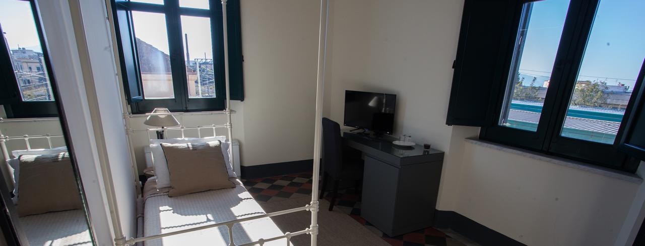 Le Stanze Del Capotreno Bed & Breakfast Bagheria Bagian luar foto