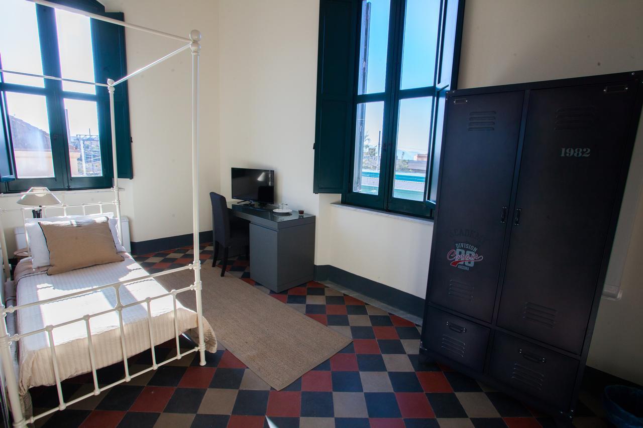 Le Stanze Del Capotreno Bed & Breakfast Bagheria Bagian luar foto