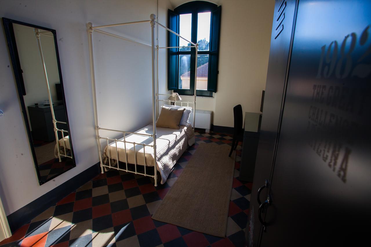 Le Stanze Del Capotreno Bed & Breakfast Bagheria Bagian luar foto
